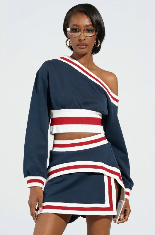 MAEVE OFF THE SHOULDER CROPPED SWETSHIRT IN NAVY Houndstooth Herringbone Solid
