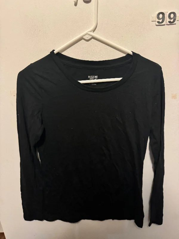 Women’s M Mossimo Shirt Collared Crew Neck Turtle Neck